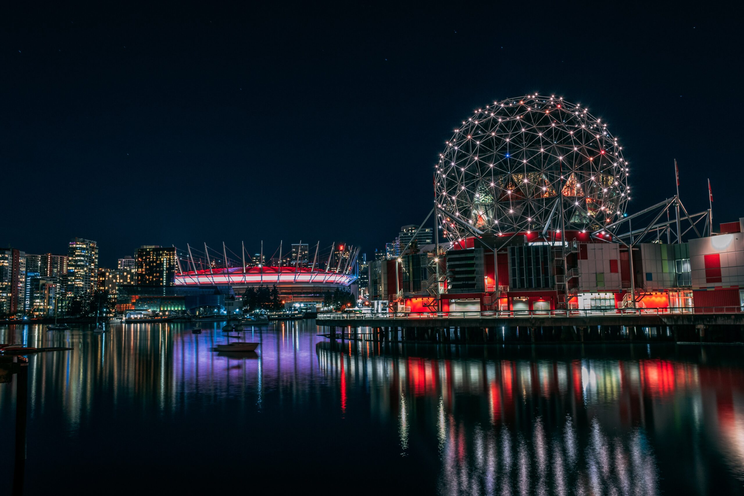 View of the Vancouver stadium by Aditya Chinchure on Unplash